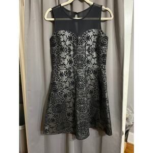 NWT MAURICES WO SIZE Small Black velvet accent design Silver Metallic dress